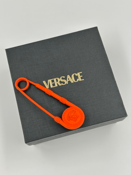 Брошь Булавка Versace