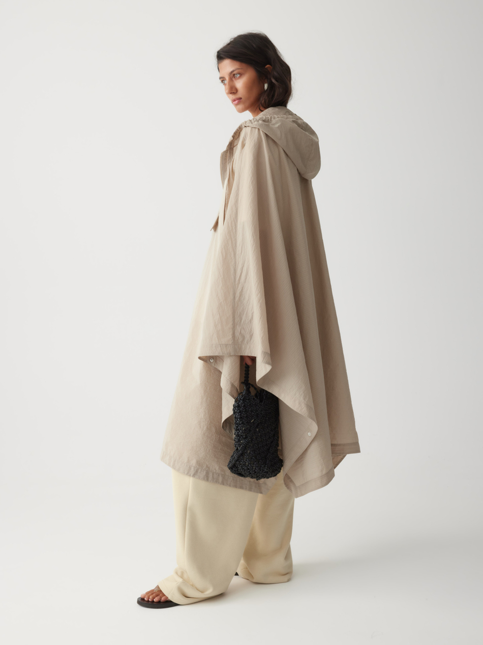 Плащ-дождевик