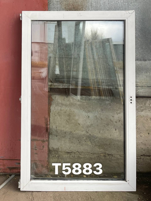 Створка Пластиковая Б/У 144(в) х 92(ш)