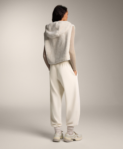 Oysho Жилет из искусственного меха с капюшоном, каменный