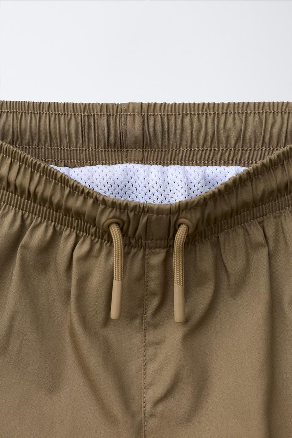 ZARA ПЛАВКИ-БЕРМУДЫ С ВЫШИВКОЙ, ХАКИ