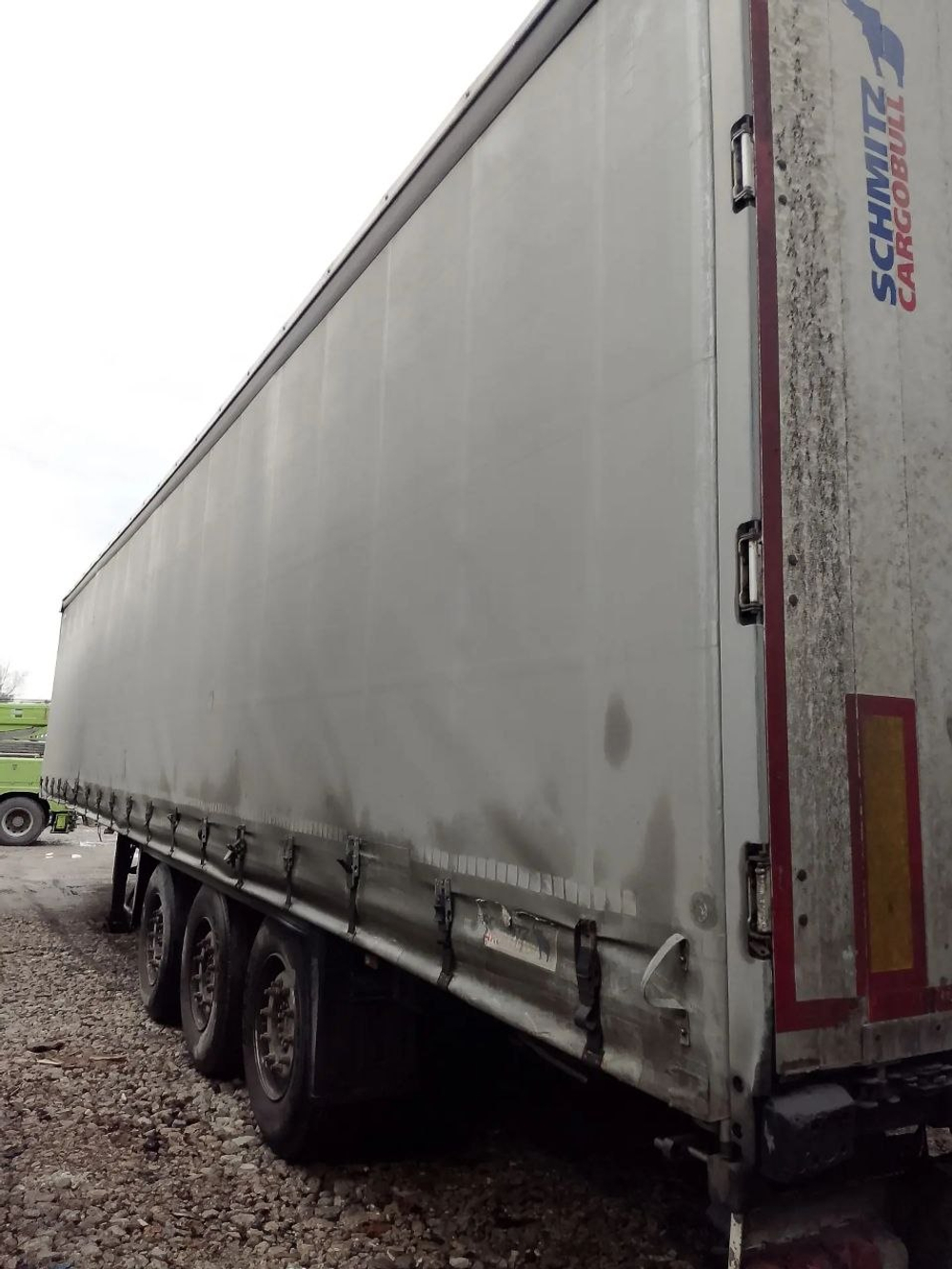 Schmitz Cargobull 9084 Полуприцеп шторный 9084