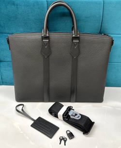 Портфель Louis Vuitton