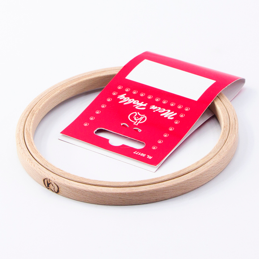 Пяльцы круглые, бук, высота обода 8 мм, диаметр 10,5 см