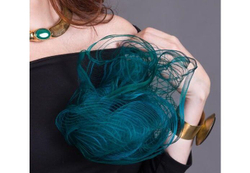 Шарф шелковый Ysabel изумрудный Франция брошь