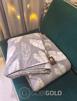 Одеяло стеганое из 100% верблюжьего пуха 210х220 см. (GOBI'S SUN)