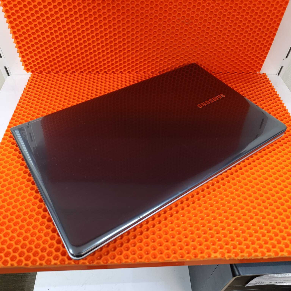 Ноутбук Samsung NP355v5c