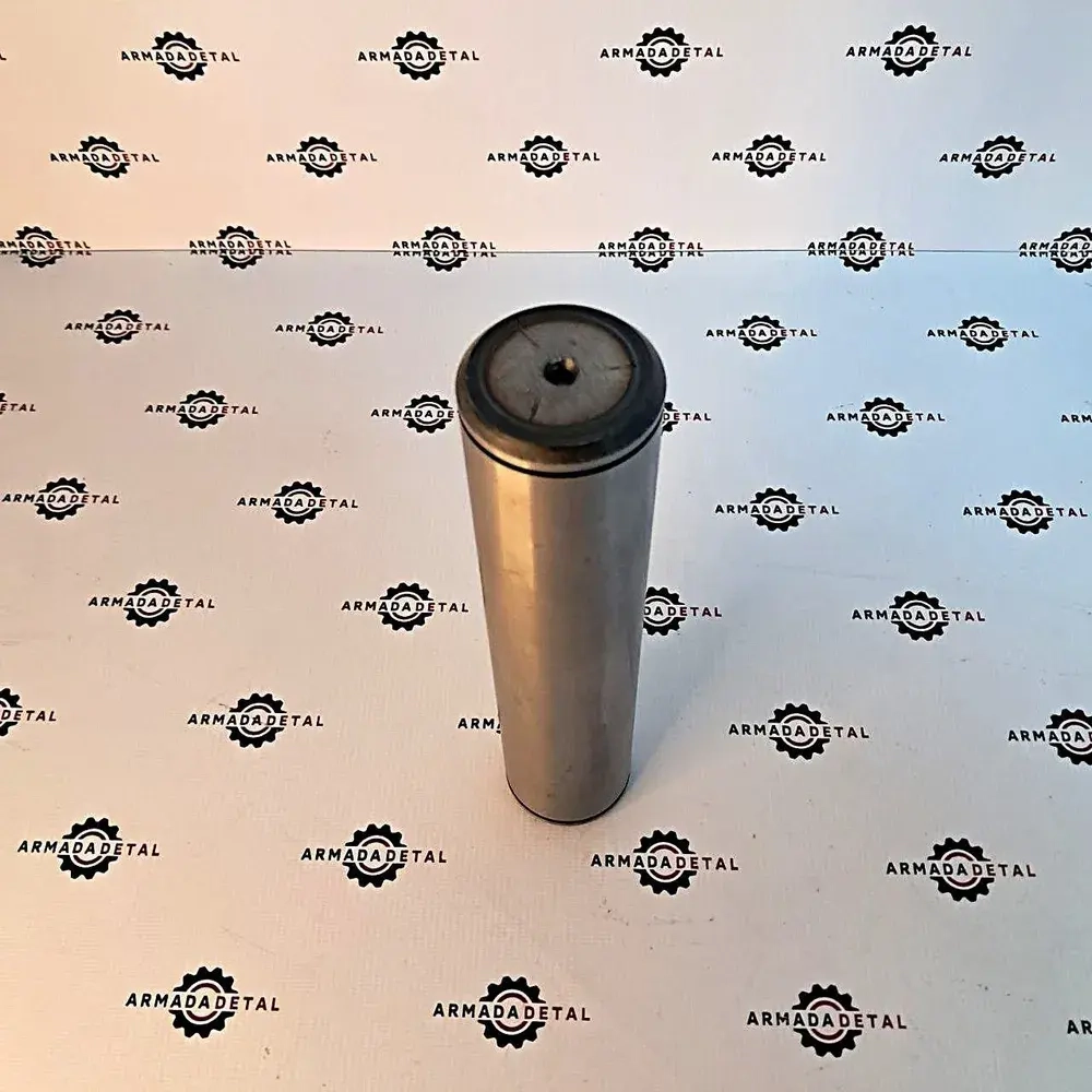 Палец верхний опор аутригера | 811/90587, 811/70108 | Россия