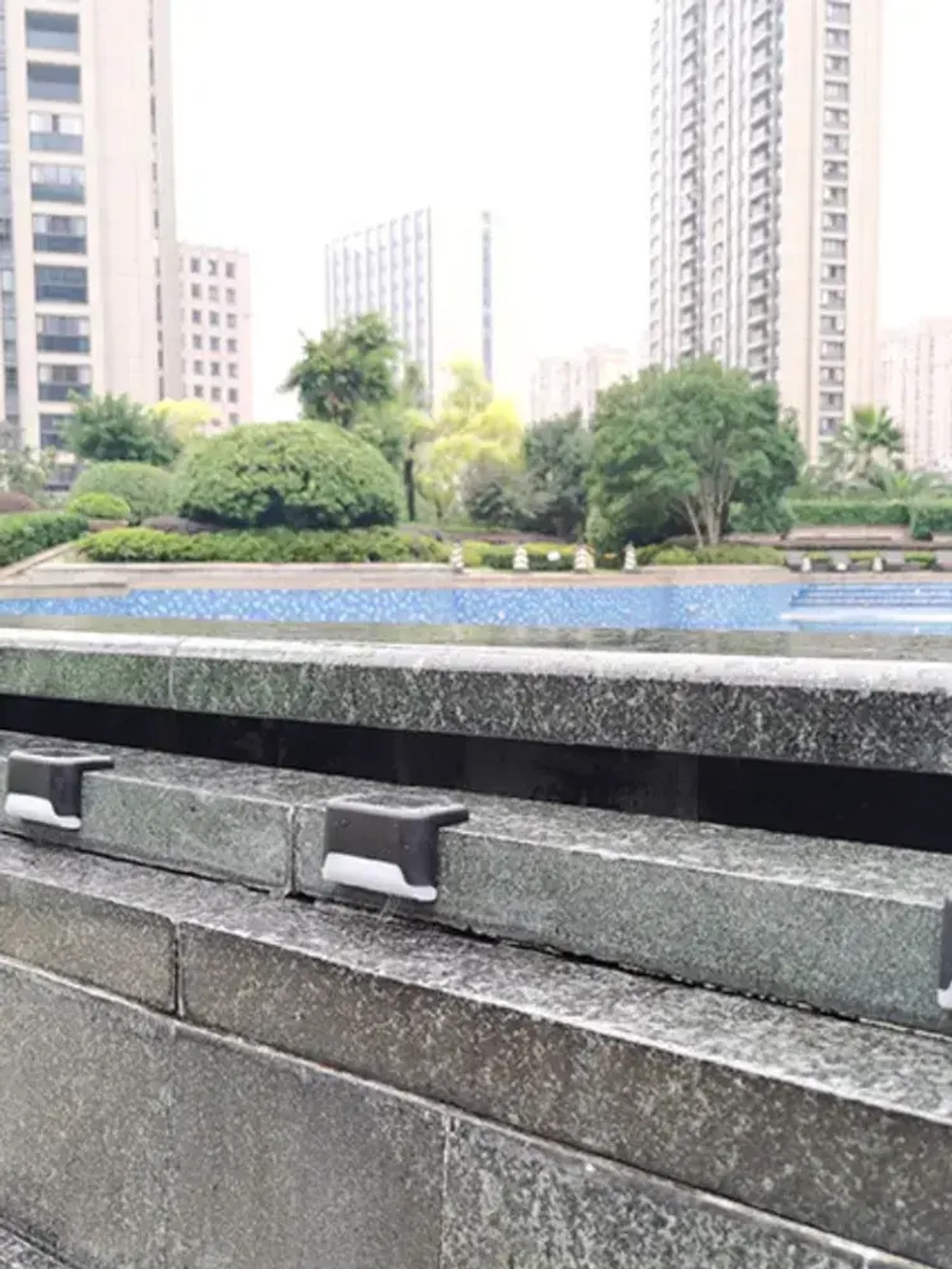 Светильник на солнечной батарее уличный / фонарики садовые на солнечных батареях 16 шт, цвет черный, Conflate