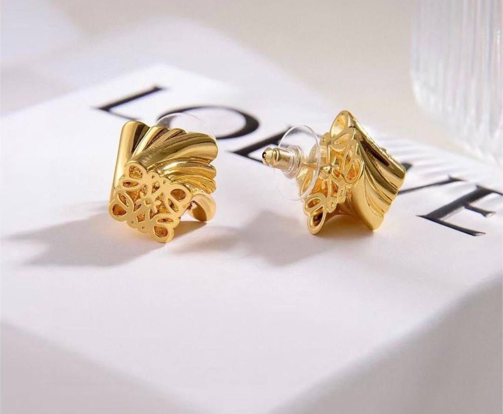 Серьги Loewe