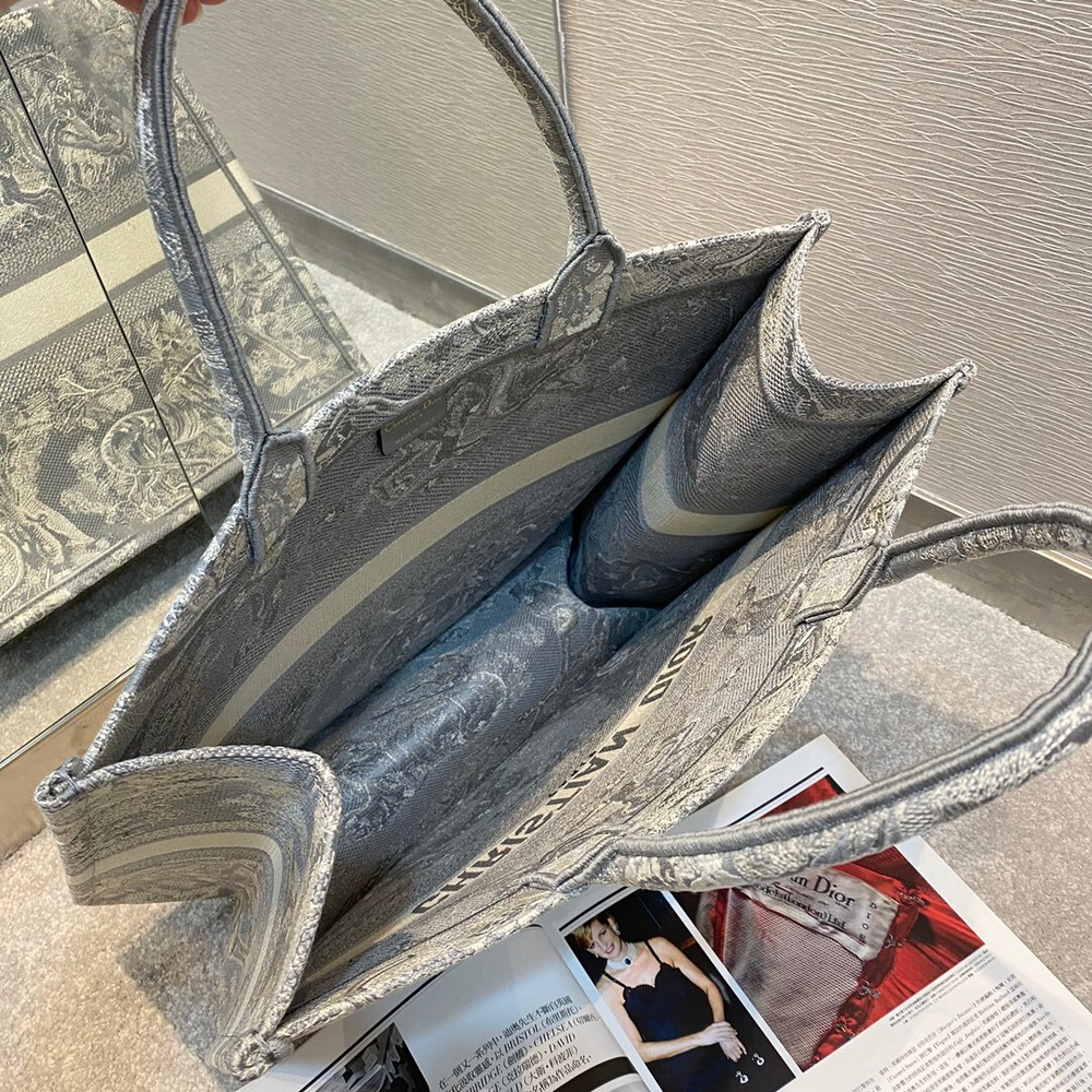 Christian Dior Book Tote 42 cm