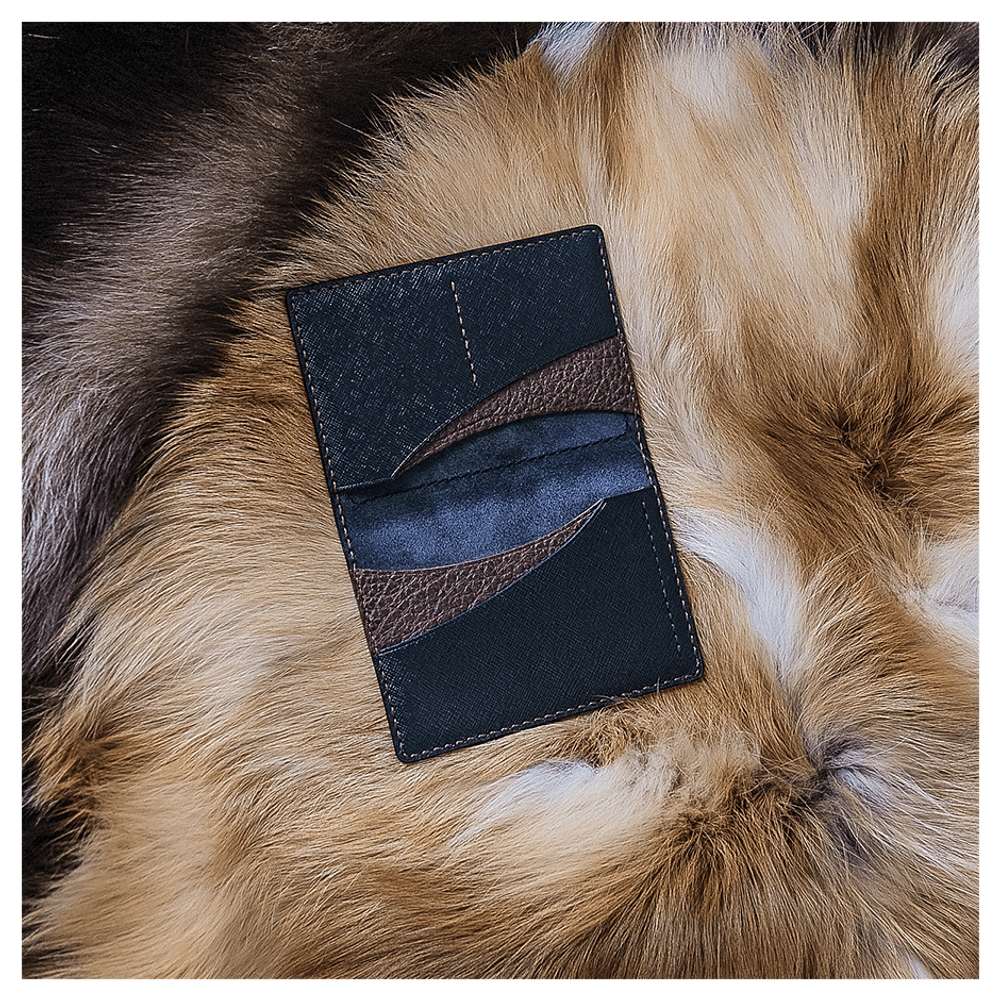 Кожаная обложка на паспорт «Медведь»