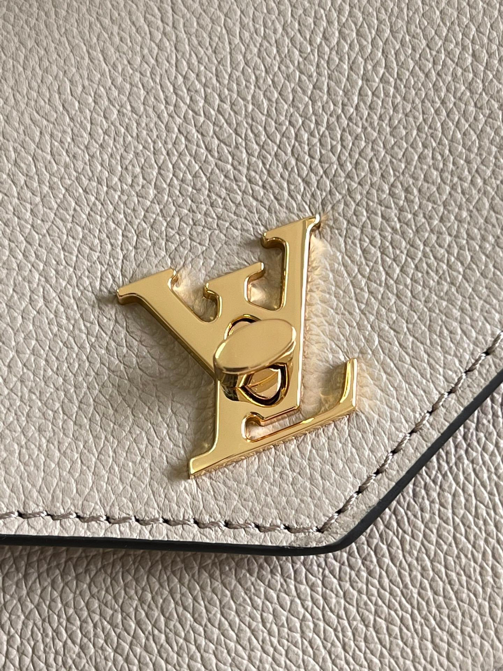 Louis Vuitton Mylockme Chain Pochette