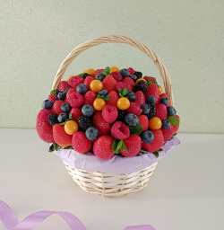 Ягодная корзина "Ягодный коктейль"