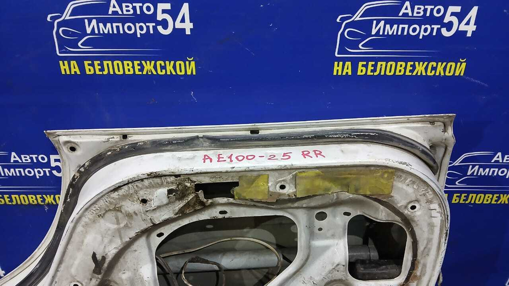 Дверь задняя правая TOYOTA SPRINTER 1991