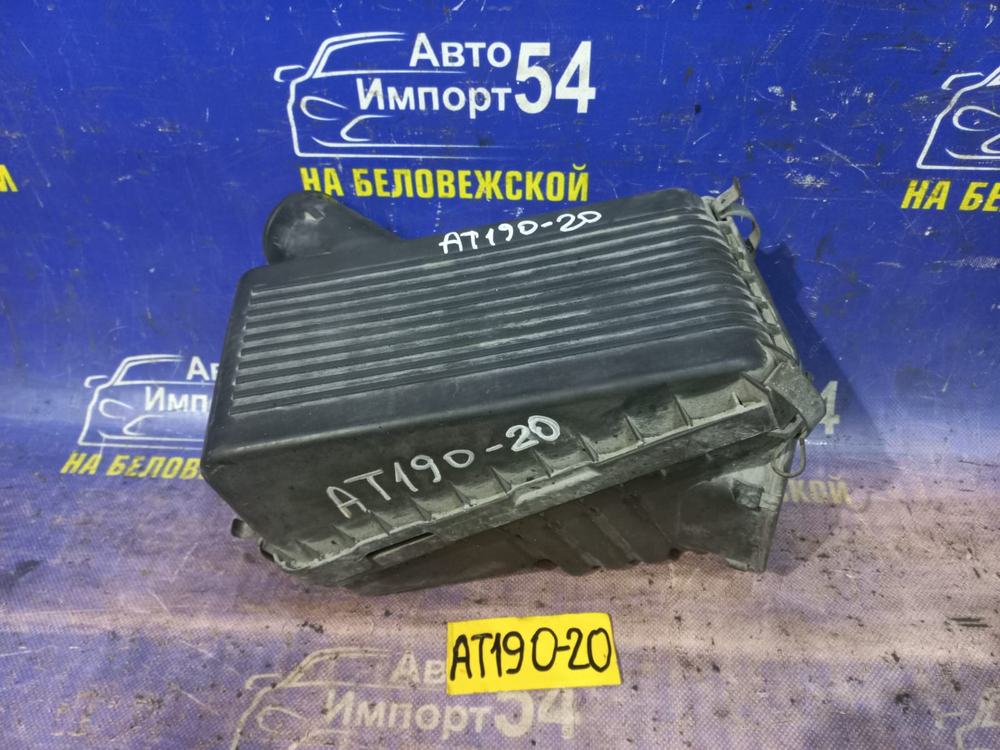 Корпус воздушного фильтра TOYOTA CARINA E 1995