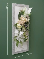 Настенная композиция с цветами в раме 65*28 см