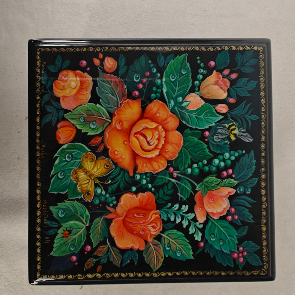 Шкатулка с росписью Палех "Розы"