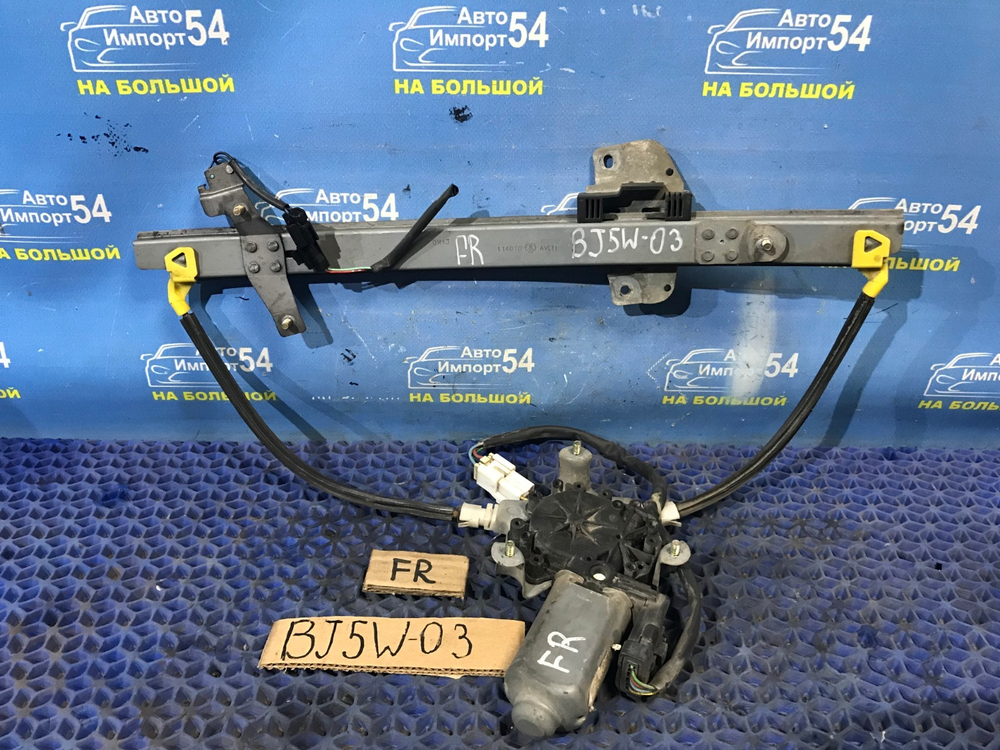 Стеклоподъемник передний правый MAZDA FAMILIA 2001