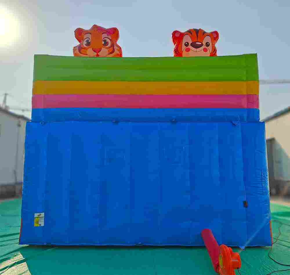 Коммерческий надувной батут «Тигриная страна 5», 9*5*5 м
