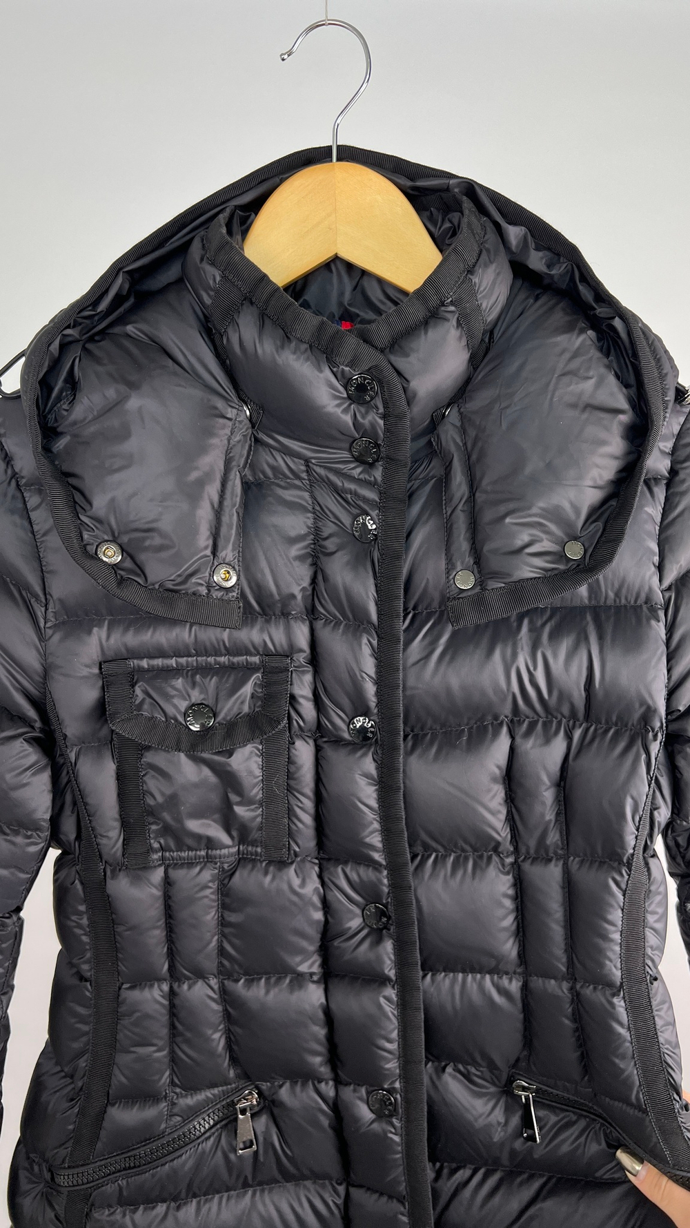 Пуховик Moncler