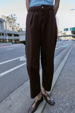 ZARA БРЮКИ BALLOON С ЗАЩИПАМИ, КОРИЧНЕВЫЙ