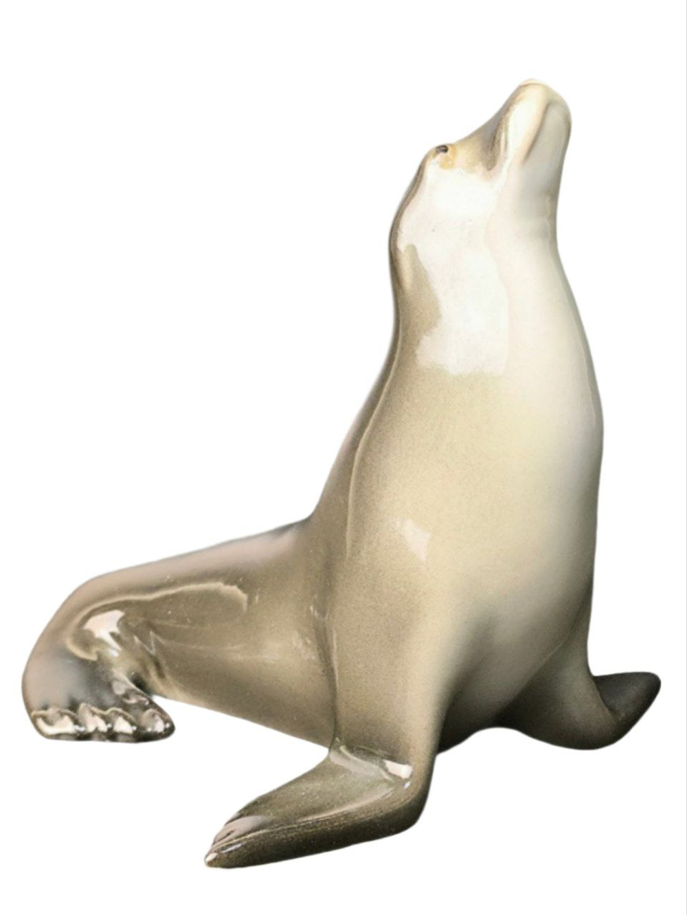 Фарфоровая статуэтка "Тюлень" ЛФЗ