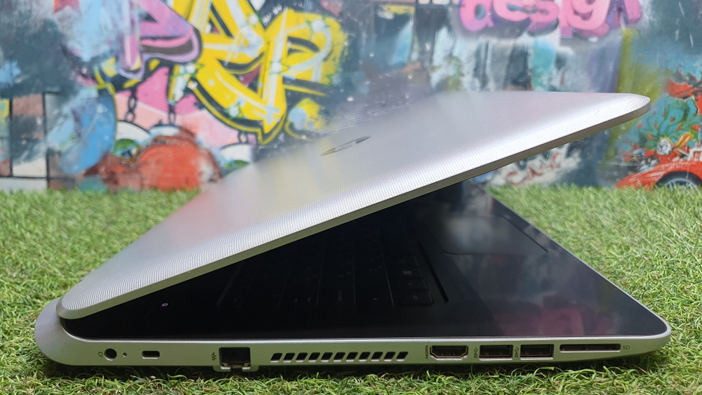 Ноутбук HP A8/8Gb/M260 2Gb/Pavilion 17-f205ur (L1T89EA)/Windows 8