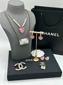 Колье CHANEL сердце