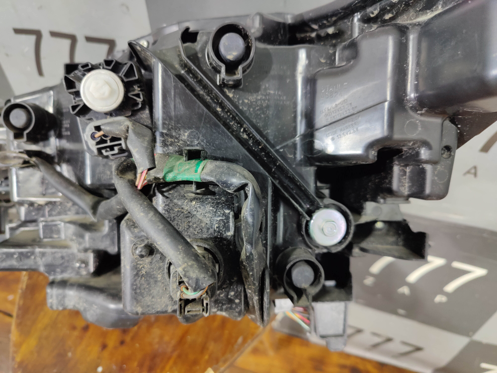 Фара правая LЕD Mazda CX-5 2 (KF) 21-25 Б/У Оригинал KSD651030