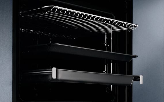 Духовой шкаф Electrolux EOF5C50BV