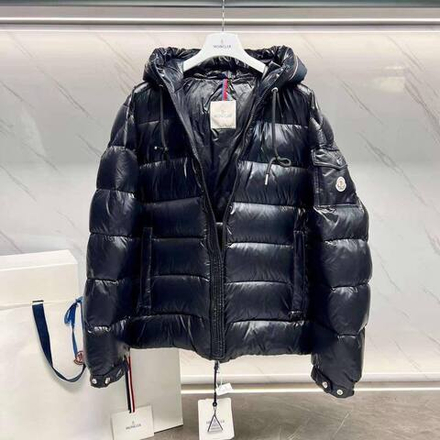 Пуховик Moncler