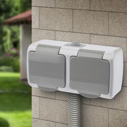 Розетка Intro Atlantic 5-204-03 двойная с заземлением 2х2P+E Schuko шторки 16А-250В IP54 ОУ серый