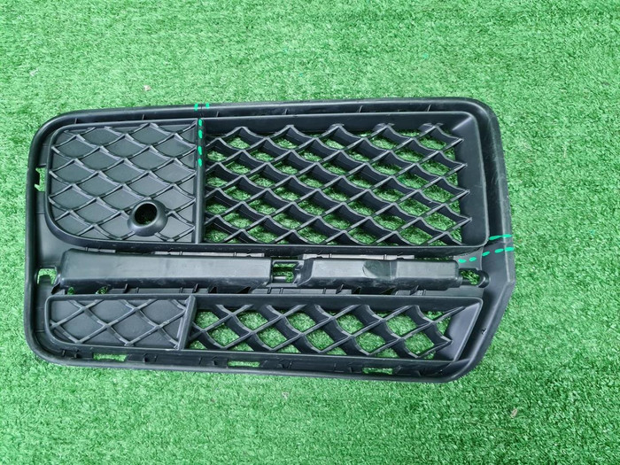 Решетка перед.бампера правая Mercedes G W463 18-нв