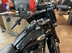 Мотоцикл Harley-Davidson Heritage 114 Softail Vivid Black