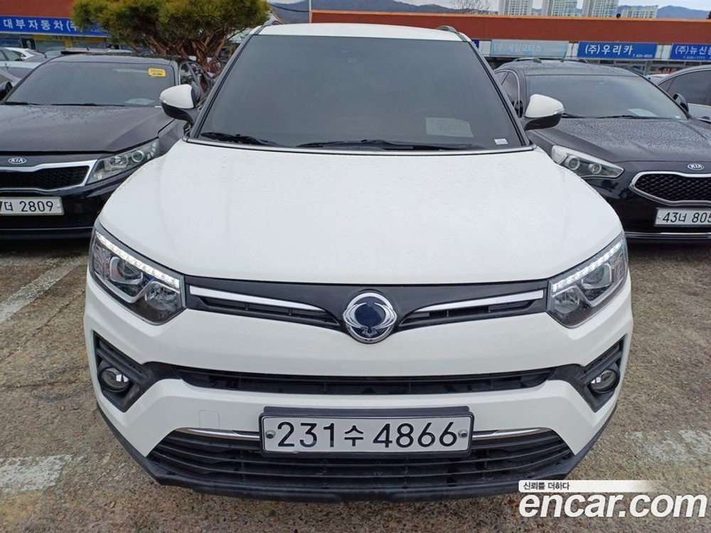 KG Mobility (Ssangyong) Very New Tivoli Бензин 1.5 2WD (11.2019)