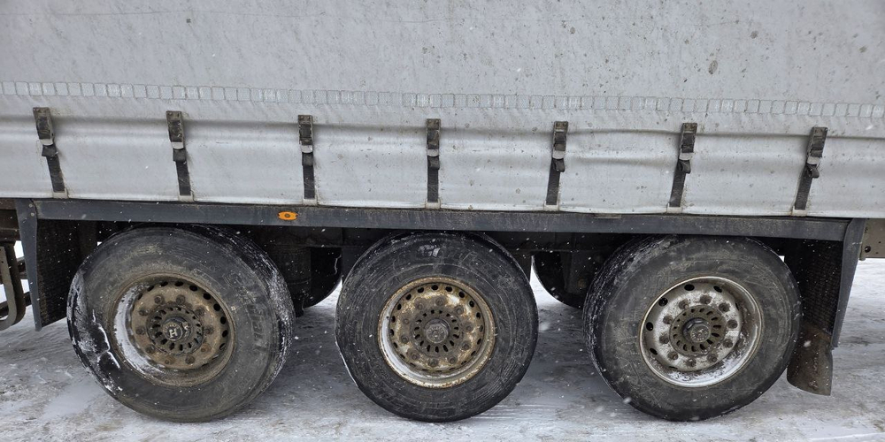 BONUM 9142* Полуприцеп шторный 914296-04 (длина 13,62 м.)