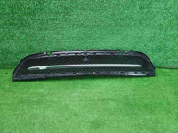 Решетка переднего бампера Range Rover Velar 17-23