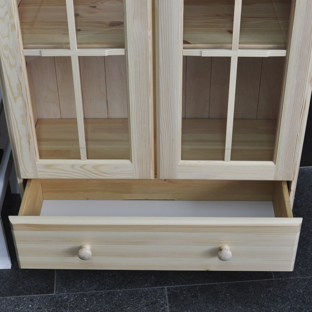 Шкаф витрина Бритта двухдверный лак