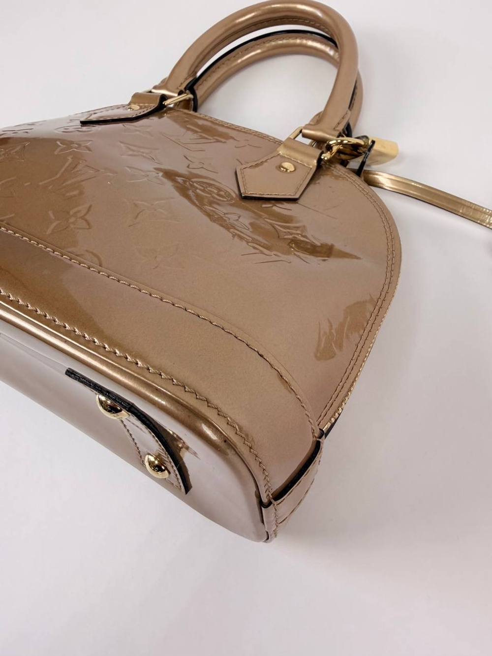 Сумка Louis Vuitton Monogram Vernis Alma BB