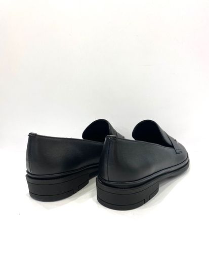 Лоферы женские