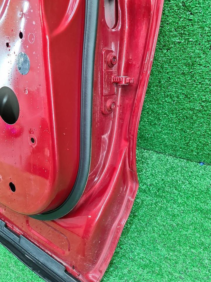 Дверь задняя левая LR Discovery Sport (2014-н.в.)