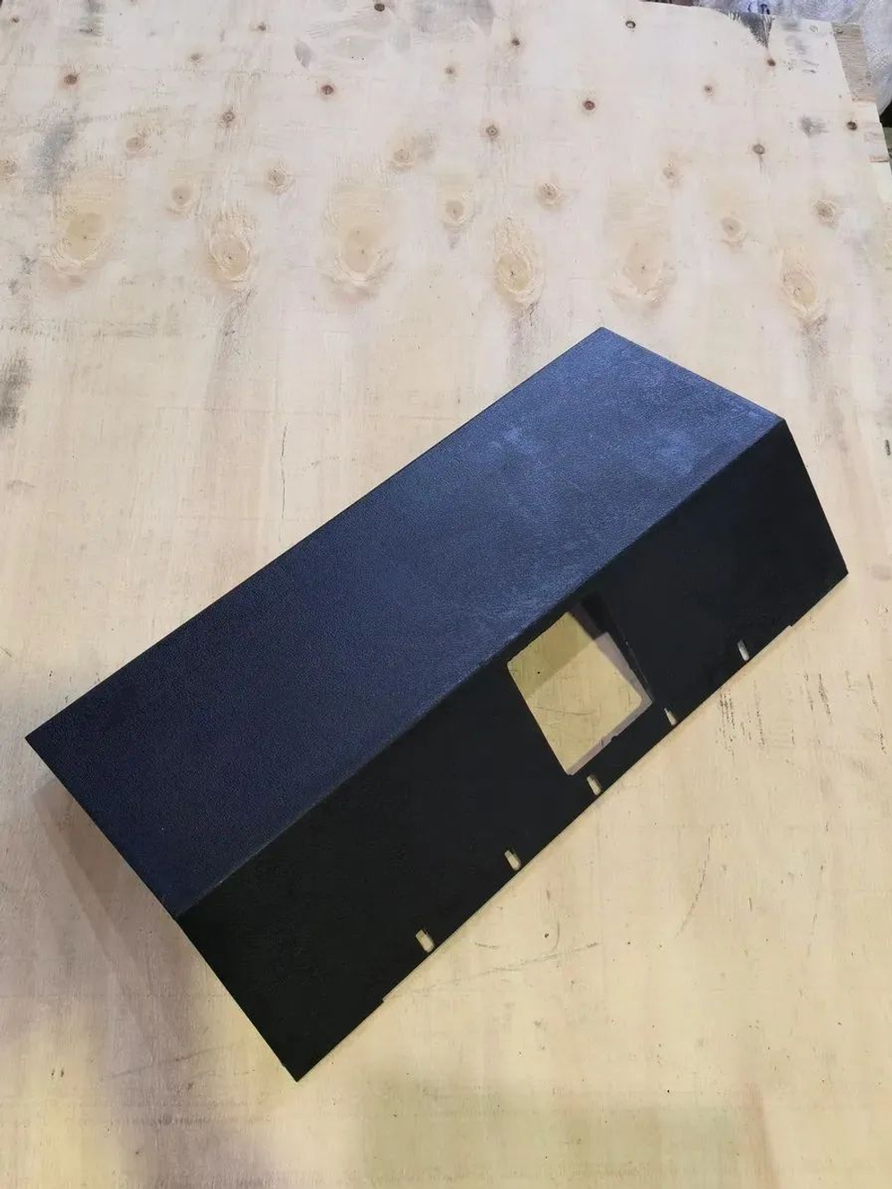 Дно панели приборов правое (ОАО "ОЗАА") 64221-5325014-10