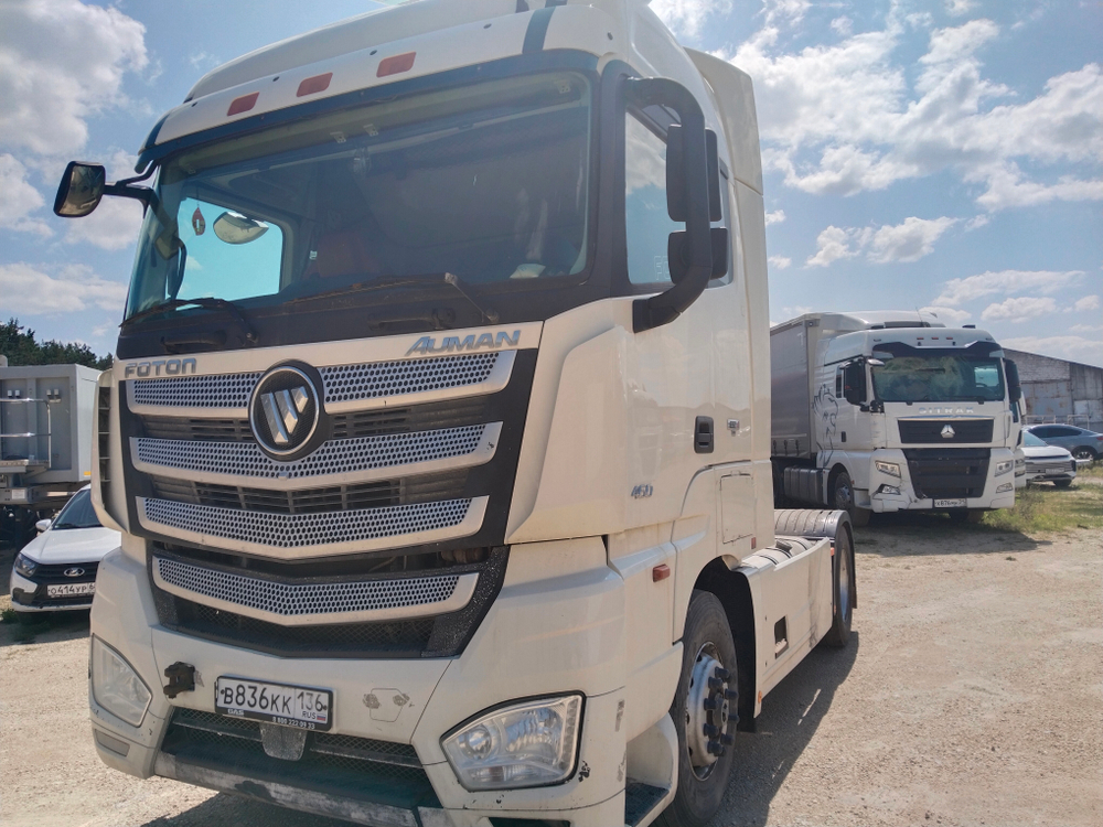 Foton AUMAN 4x2 Седельный тягач BJ4189SLFKA (Дизельный, 11,8 л, 470 л.с. АТ)