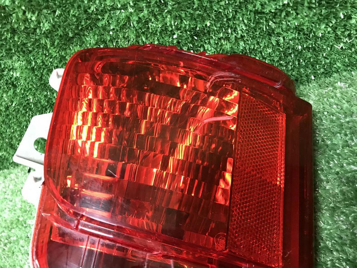 ПТФ левый Toyota Land Cruiser 200 (2015-2021)