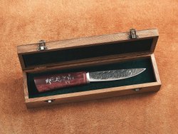 Якутский нож "Амга", сталь Х12МФ, рукоять гранатовая стабилизированная карельская береза / рисунок