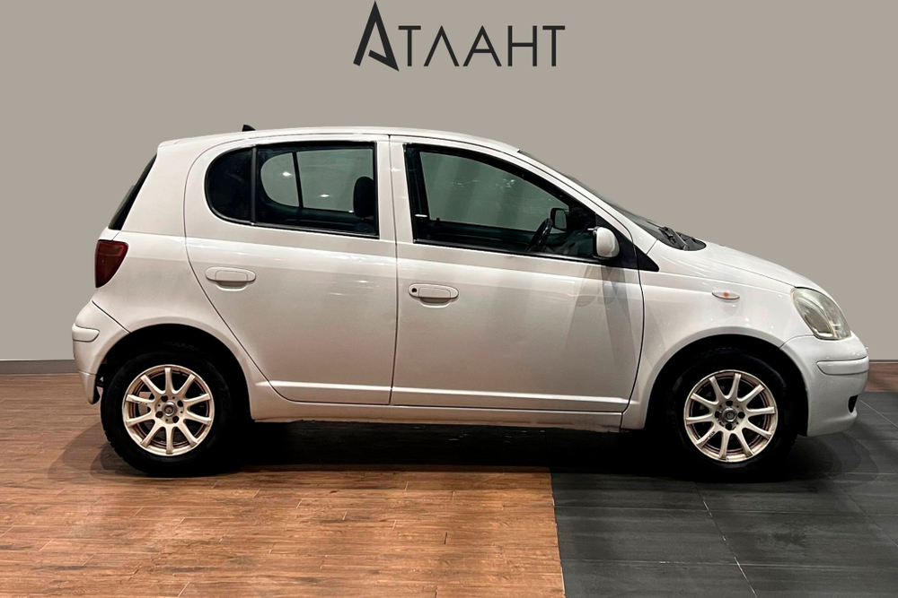 Toyota Vitz, 2004 год