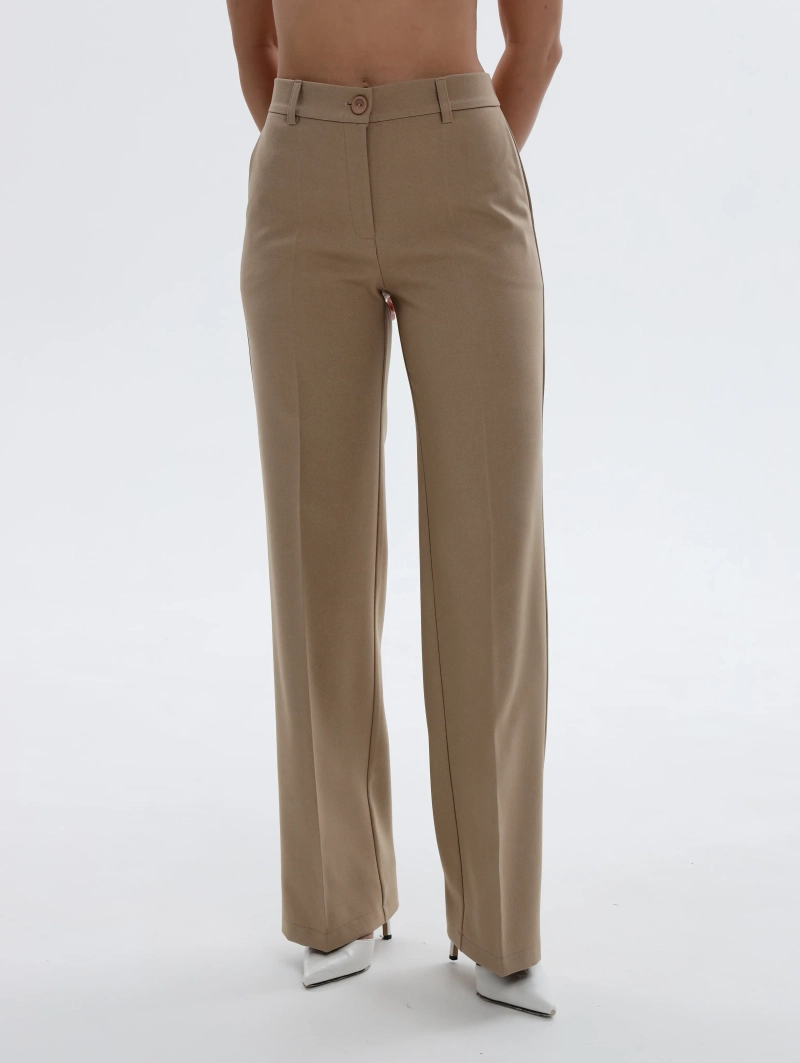 Брюки классические прямые бежевый