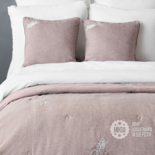 Покрывало для спальни с вышивкой МИККАА (арт. BL02-286-02) - розовое