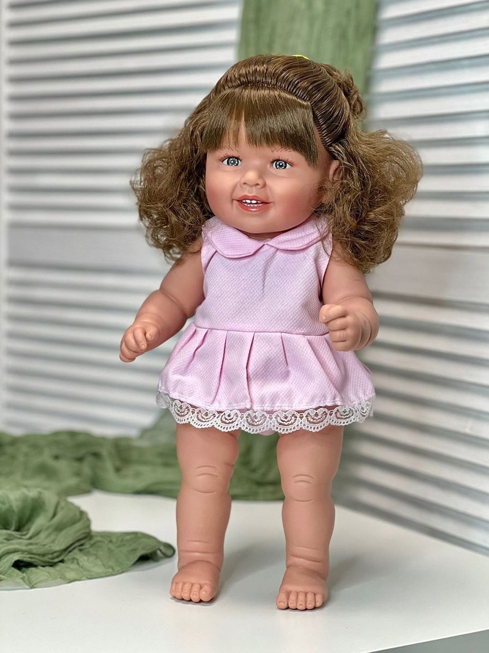 Кукла Manolo Dolls виниловая Diana 47см в пакете (7268)